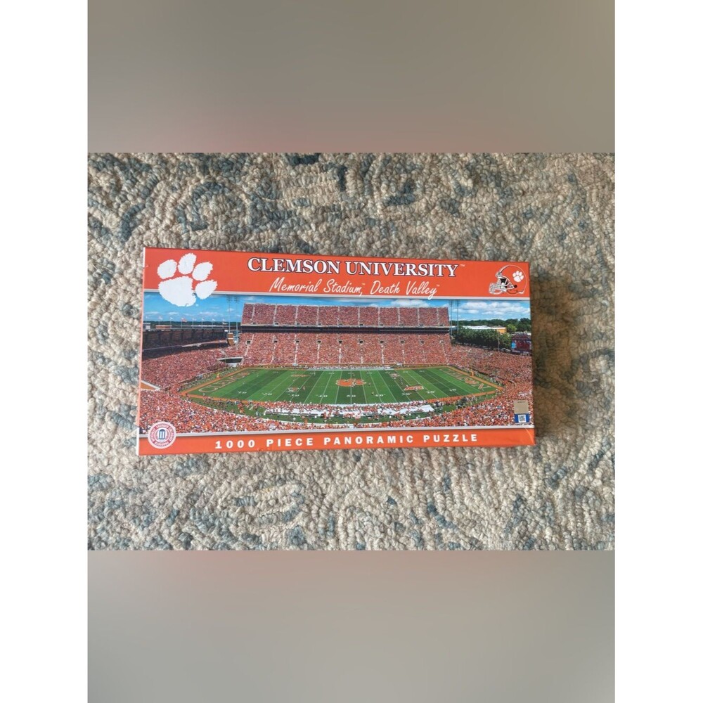 Clemson University 1000-Piece Panoramic Puzzle Orange Tigers